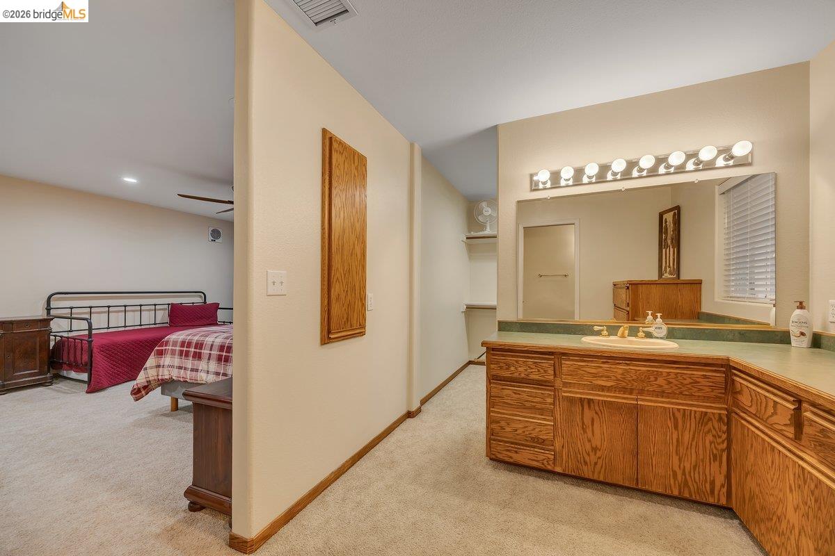 22499 Fireside Dr