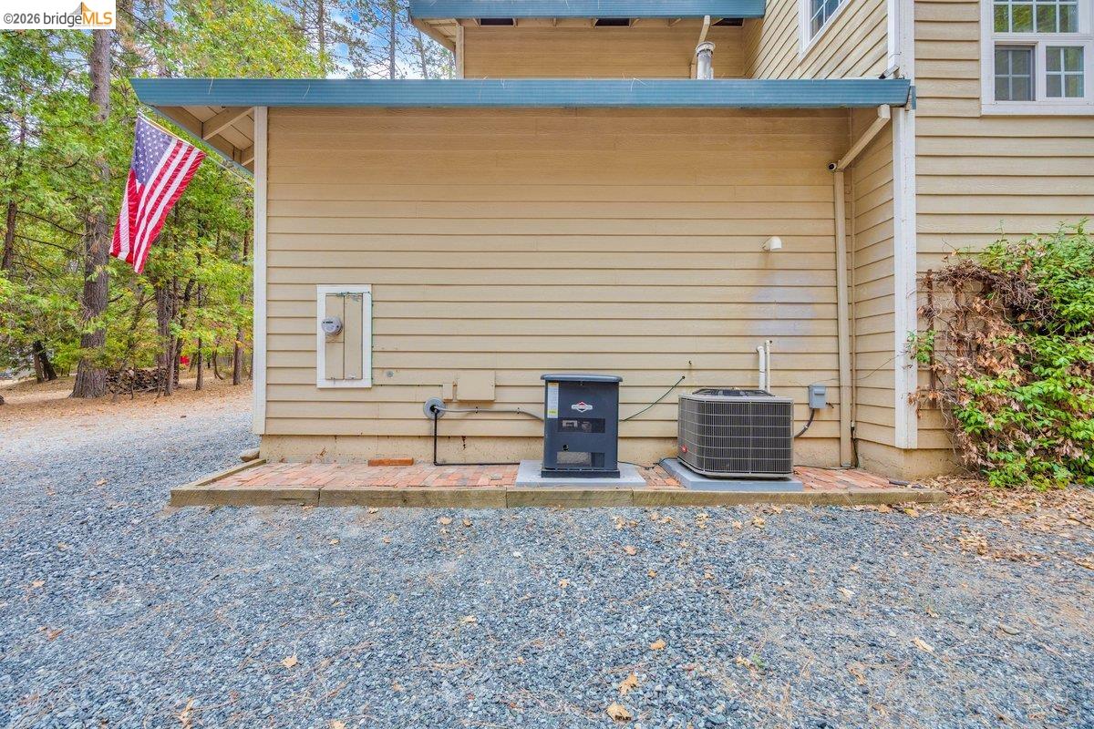 22499 Fireside Dr