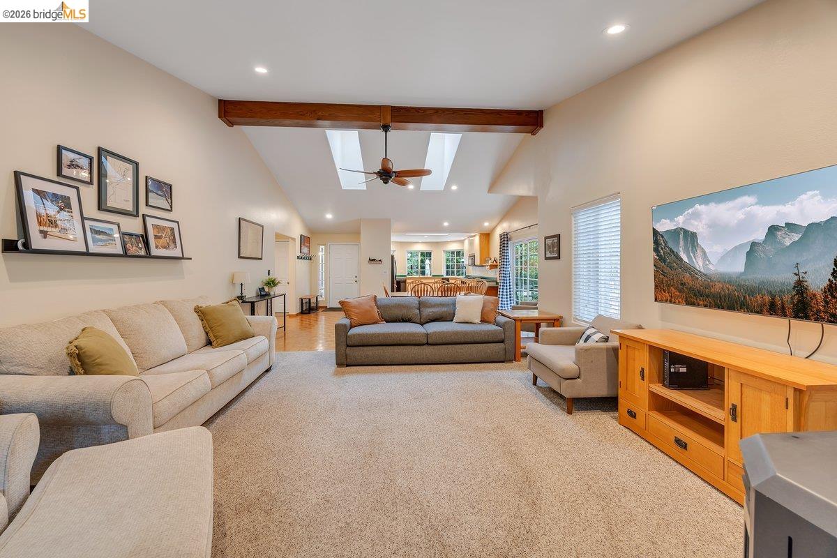 22499 Fireside Dr