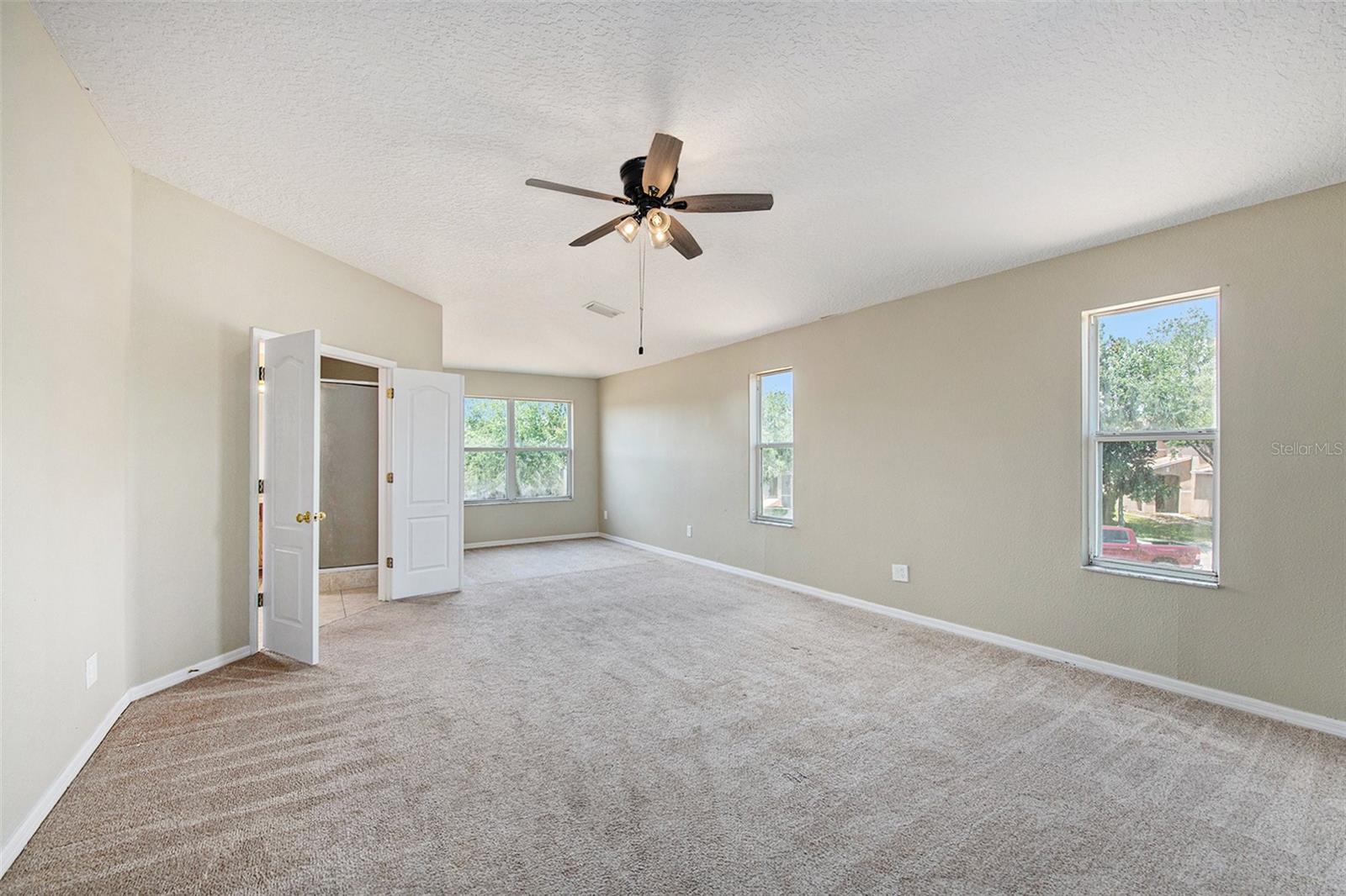 9635 BATON ROUGE LN