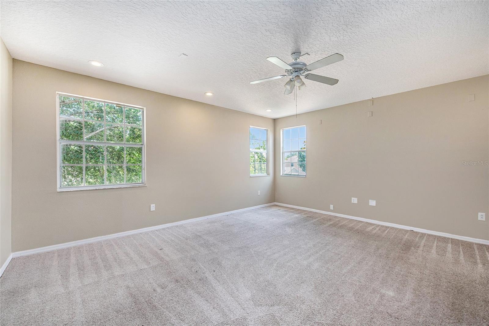 9635 BATON ROUGE LN