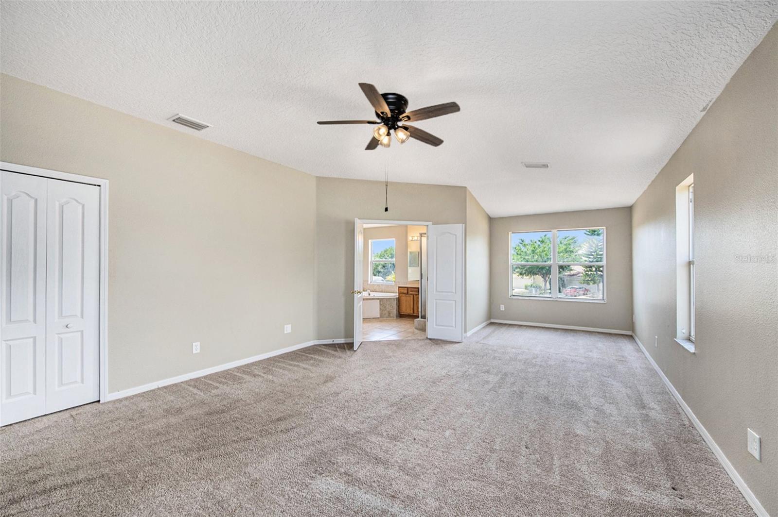 9635 BATON ROUGE LN