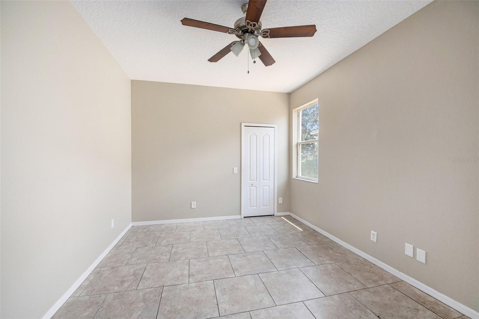 9635 BATON ROUGE LN