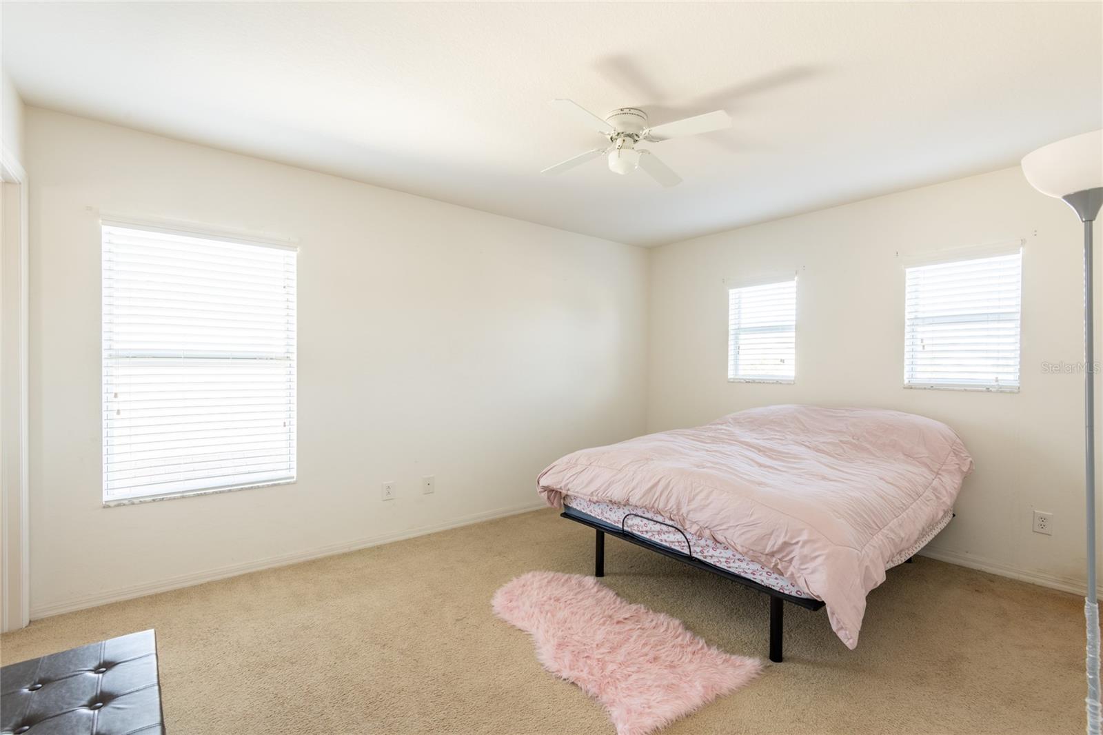 18840 PARAPET PL