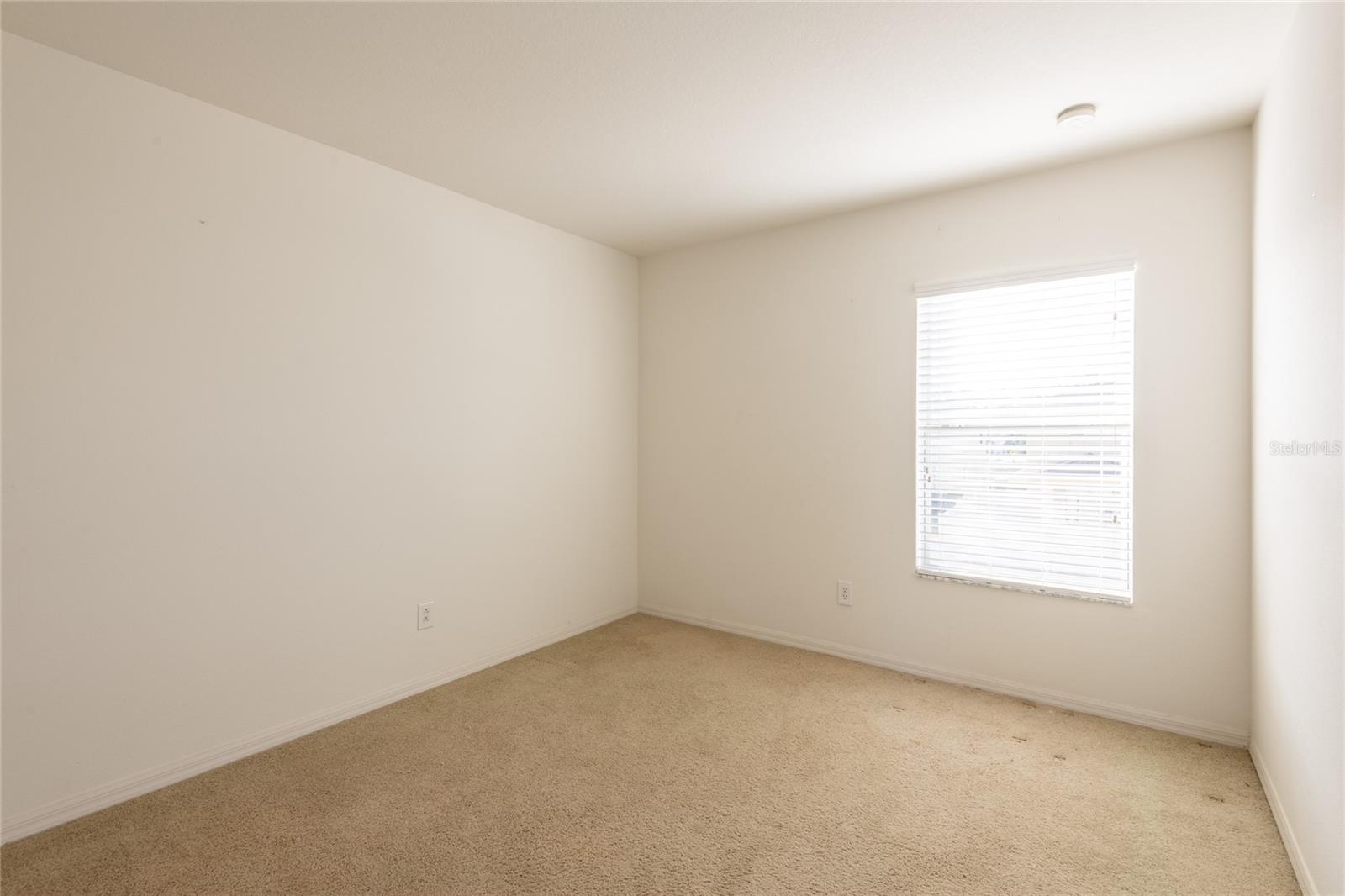 18840 PARAPET PL
