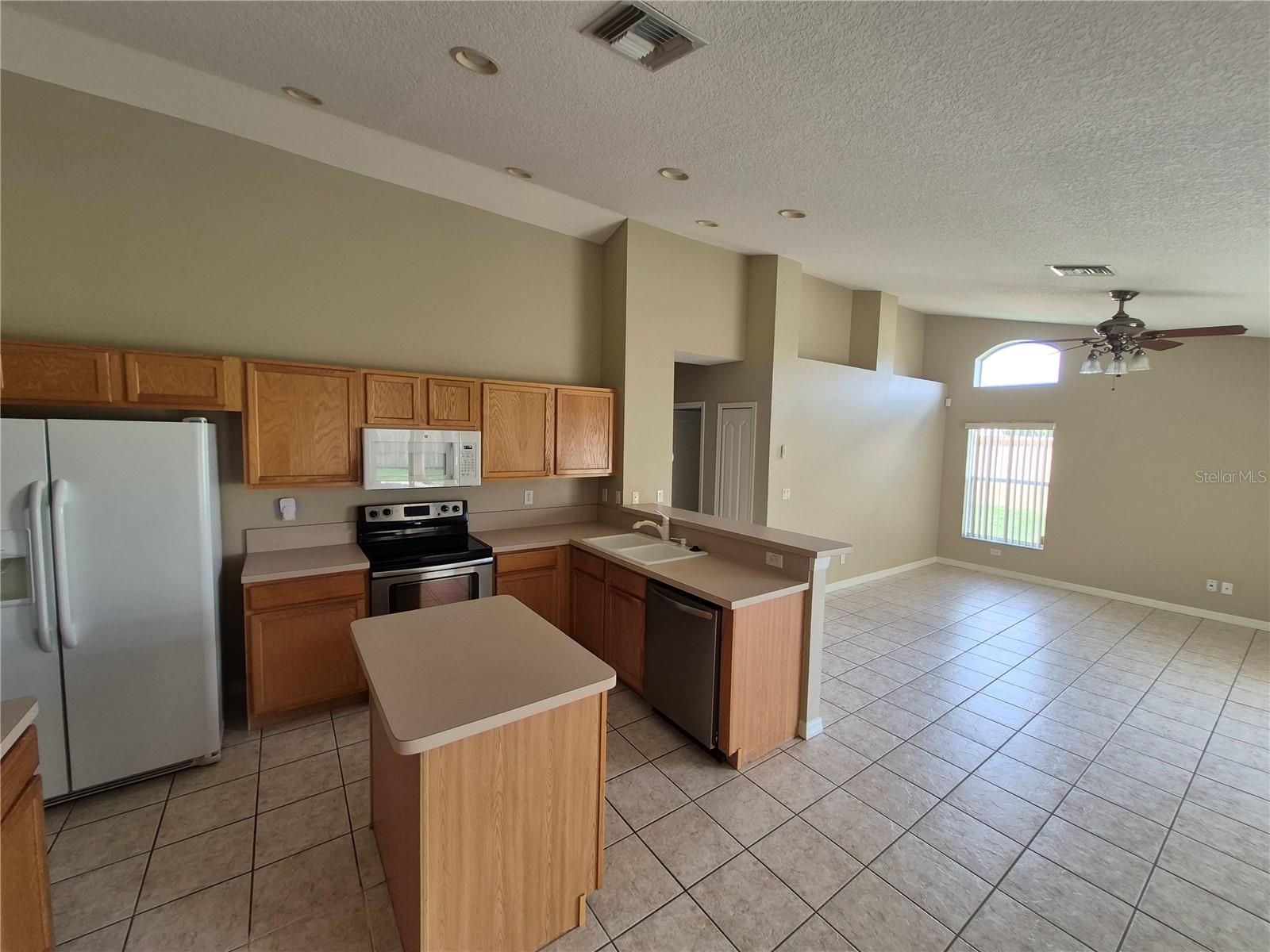 3308 PENDLETON WAY