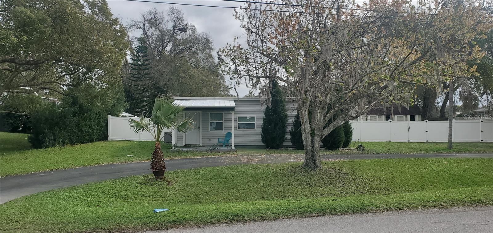 3822 LAKE PADGETT DR
