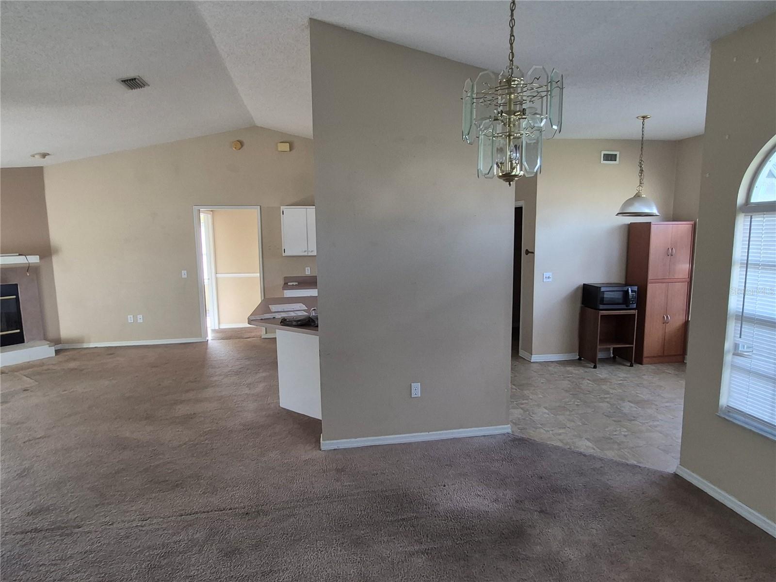 23300 DOVER DR