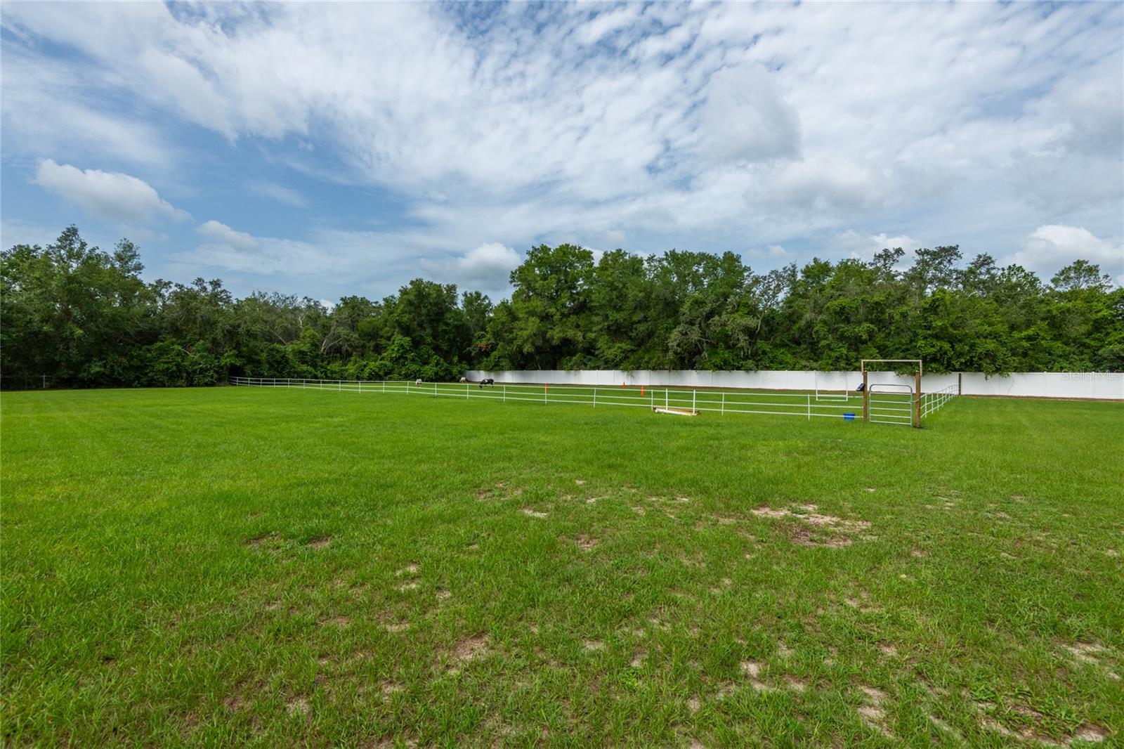 16142 BREAKWATER LN