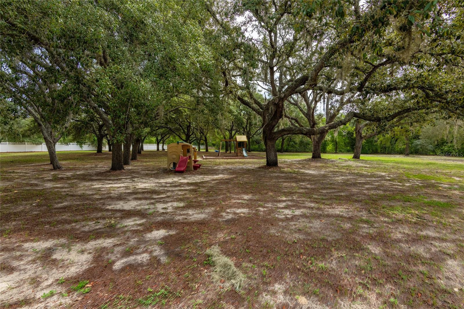 16142 BREAKWATER LN