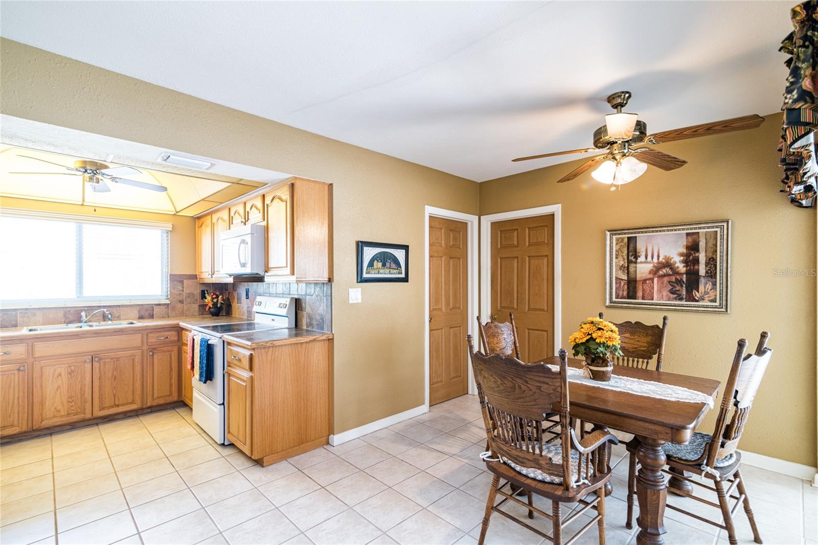 3430 LAKE PADGETT DR
