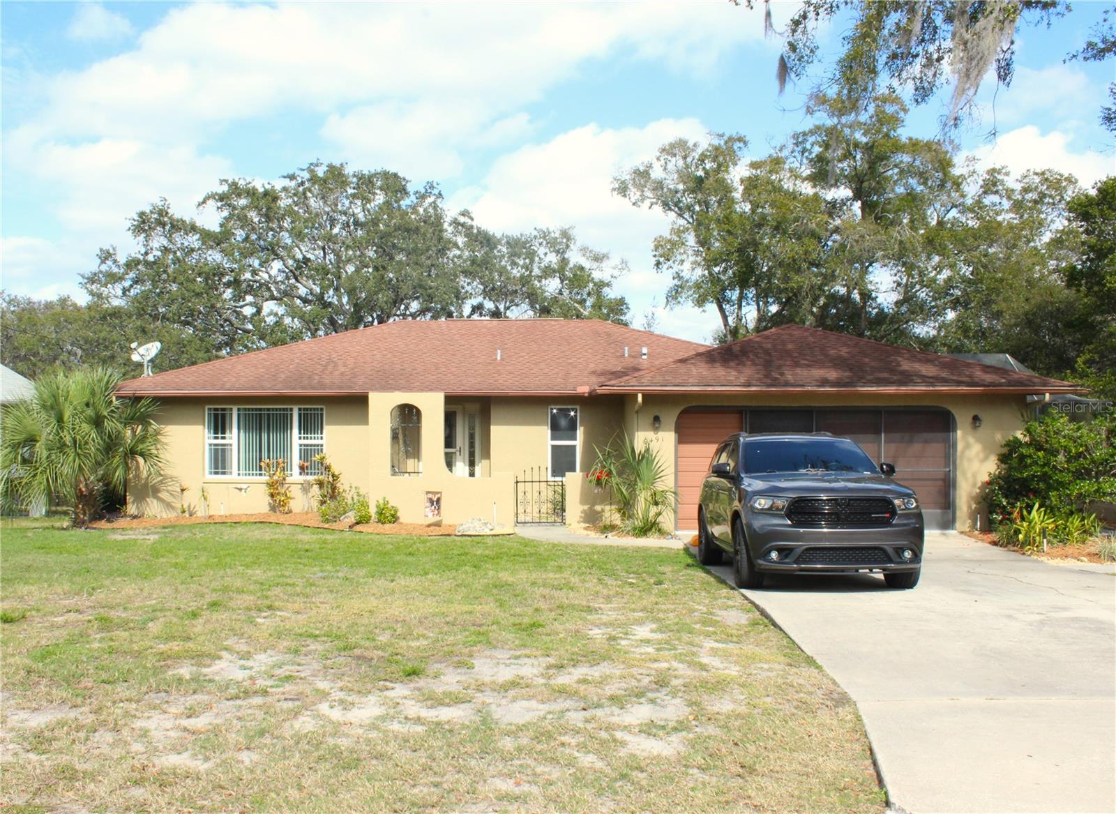 6491 CLEARWATER DR