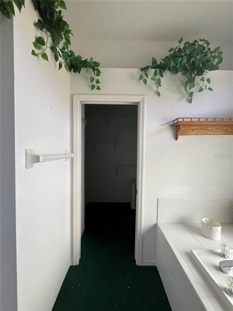 223 EASTPOINT CT