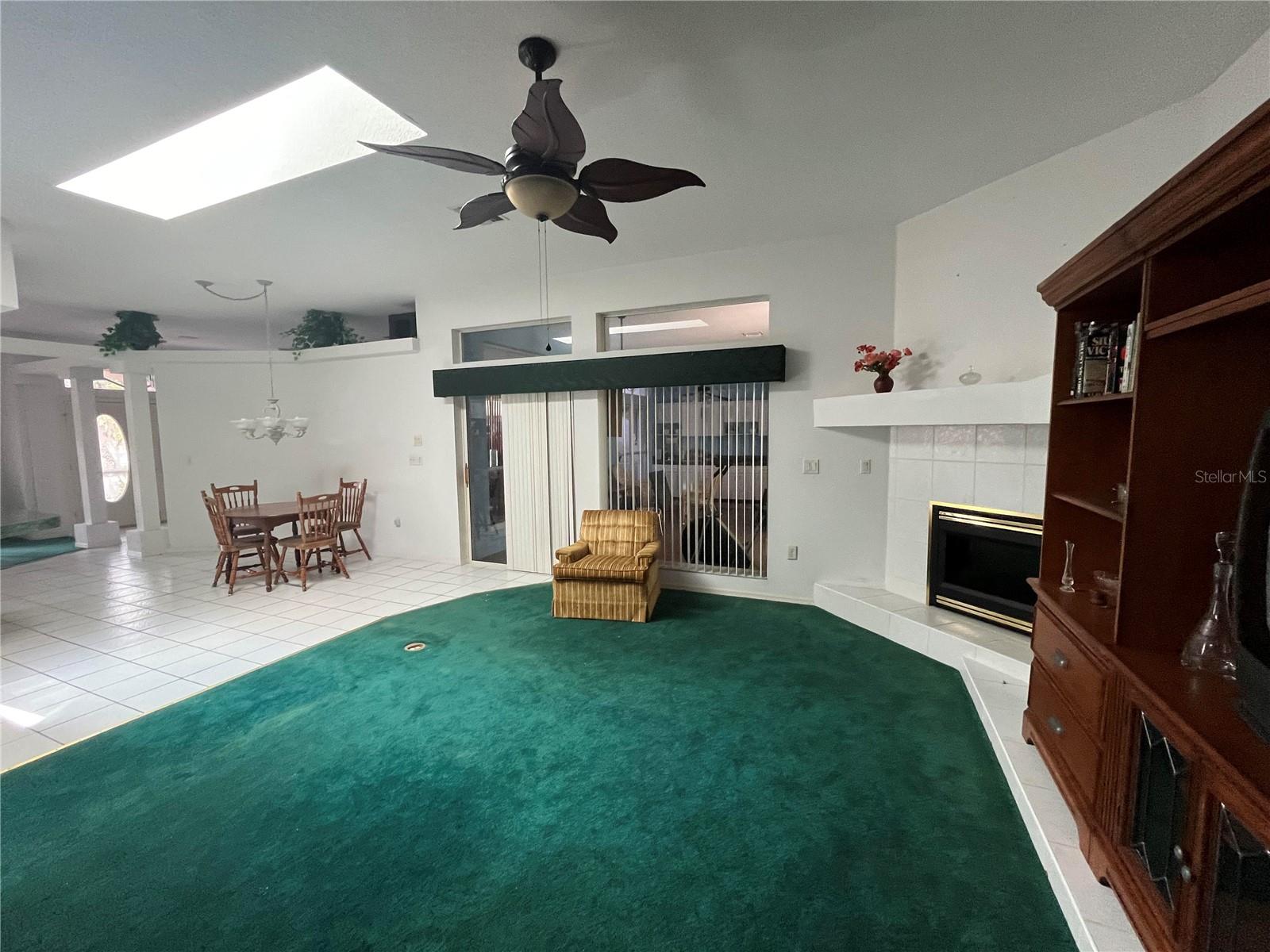 223 EASTPOINT CT