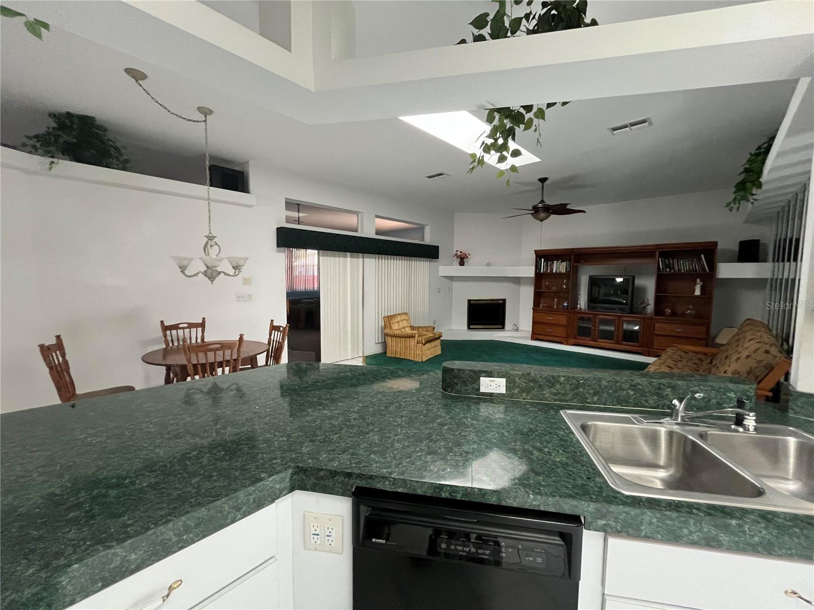 223 EASTPOINT CT