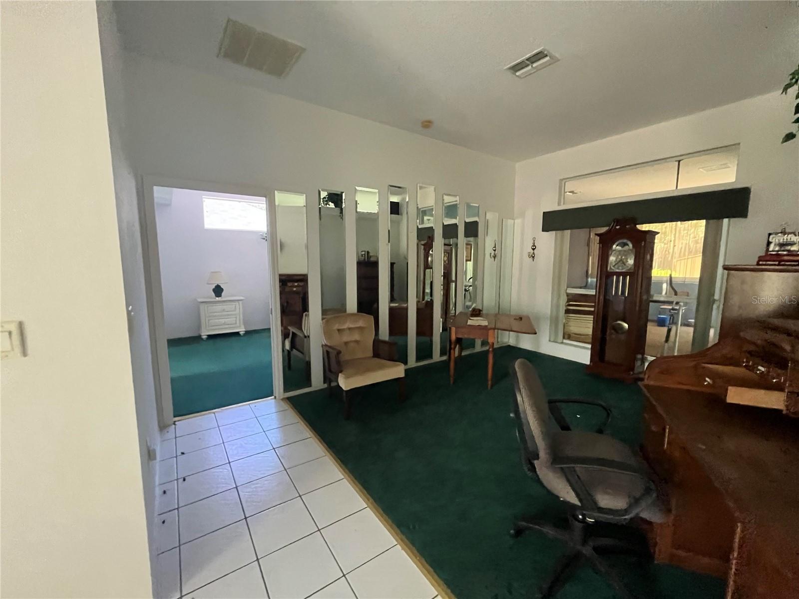 223 EASTPOINT CT