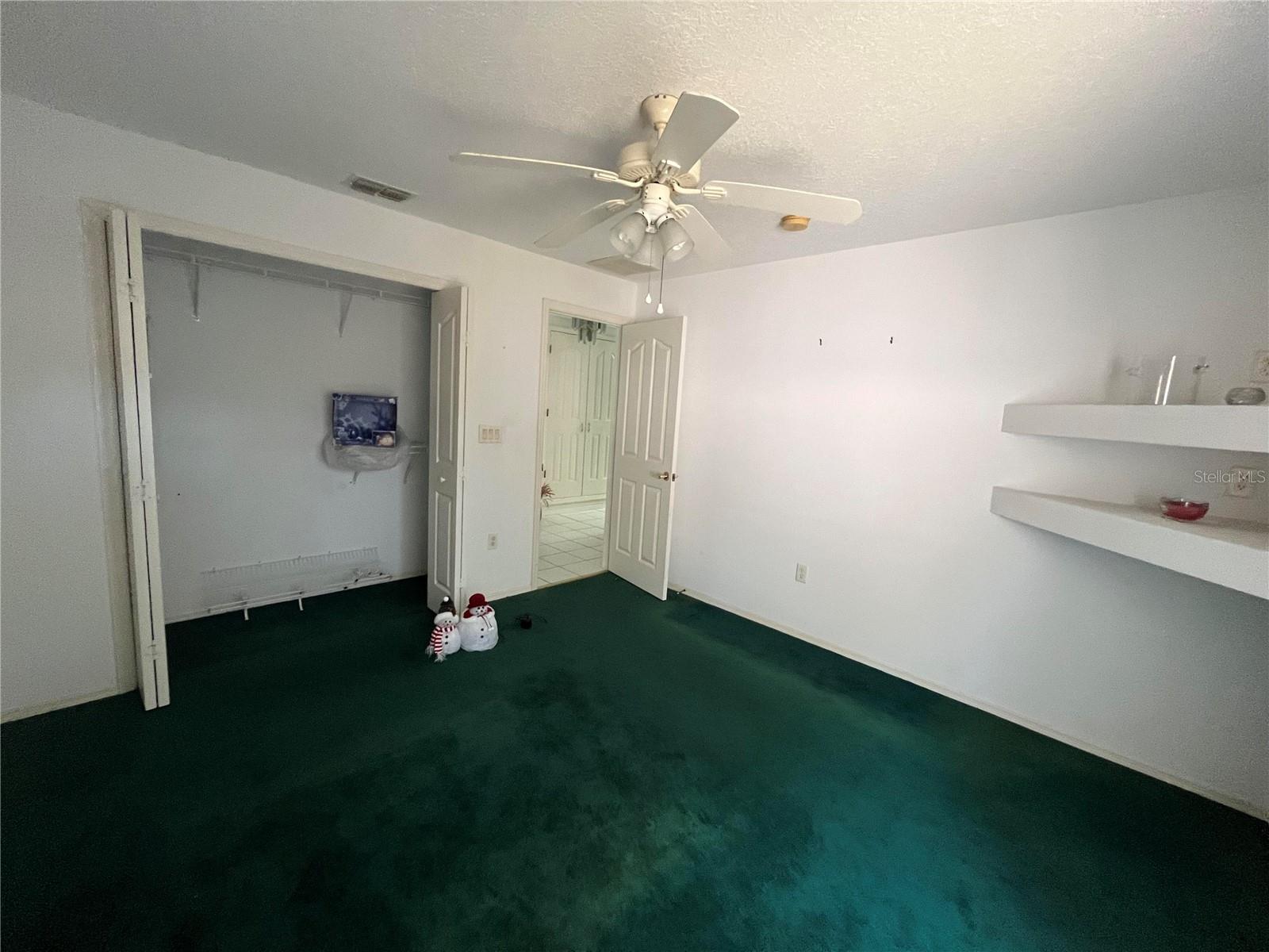 223 EASTPOINT CT