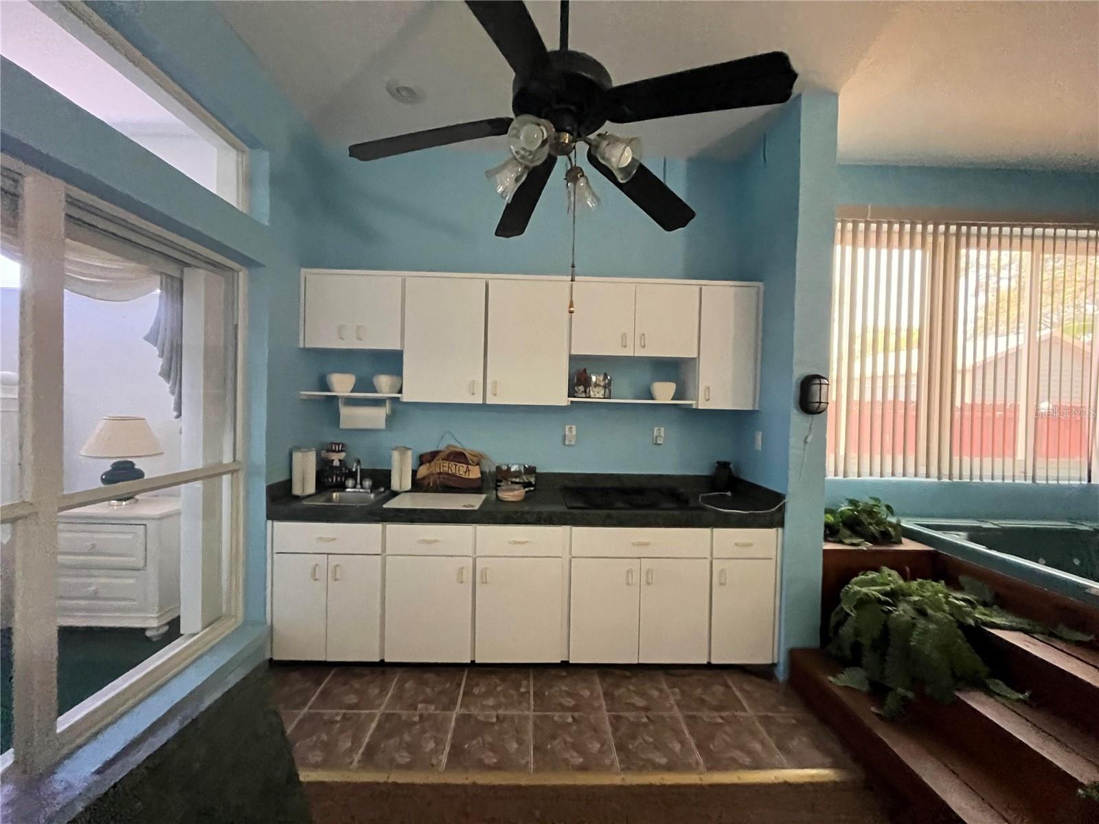 223 EASTPOINT CT