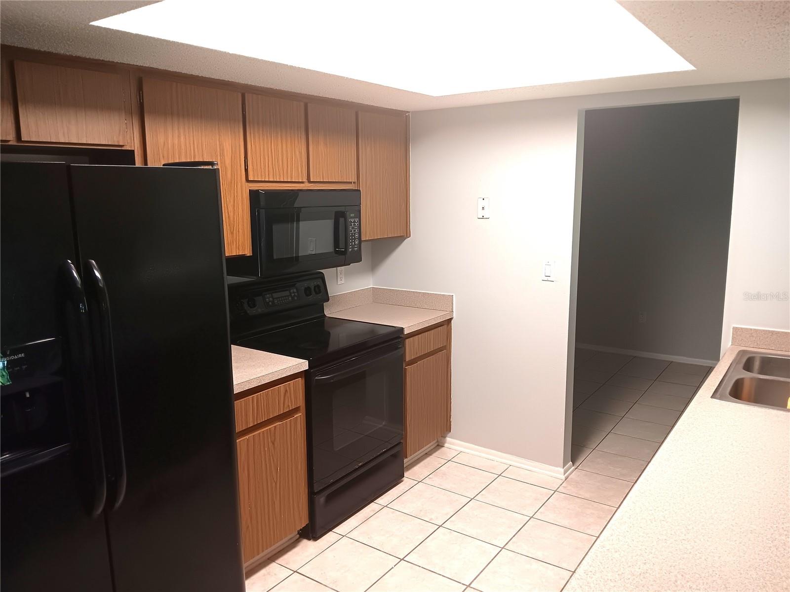 3200 BEA CT