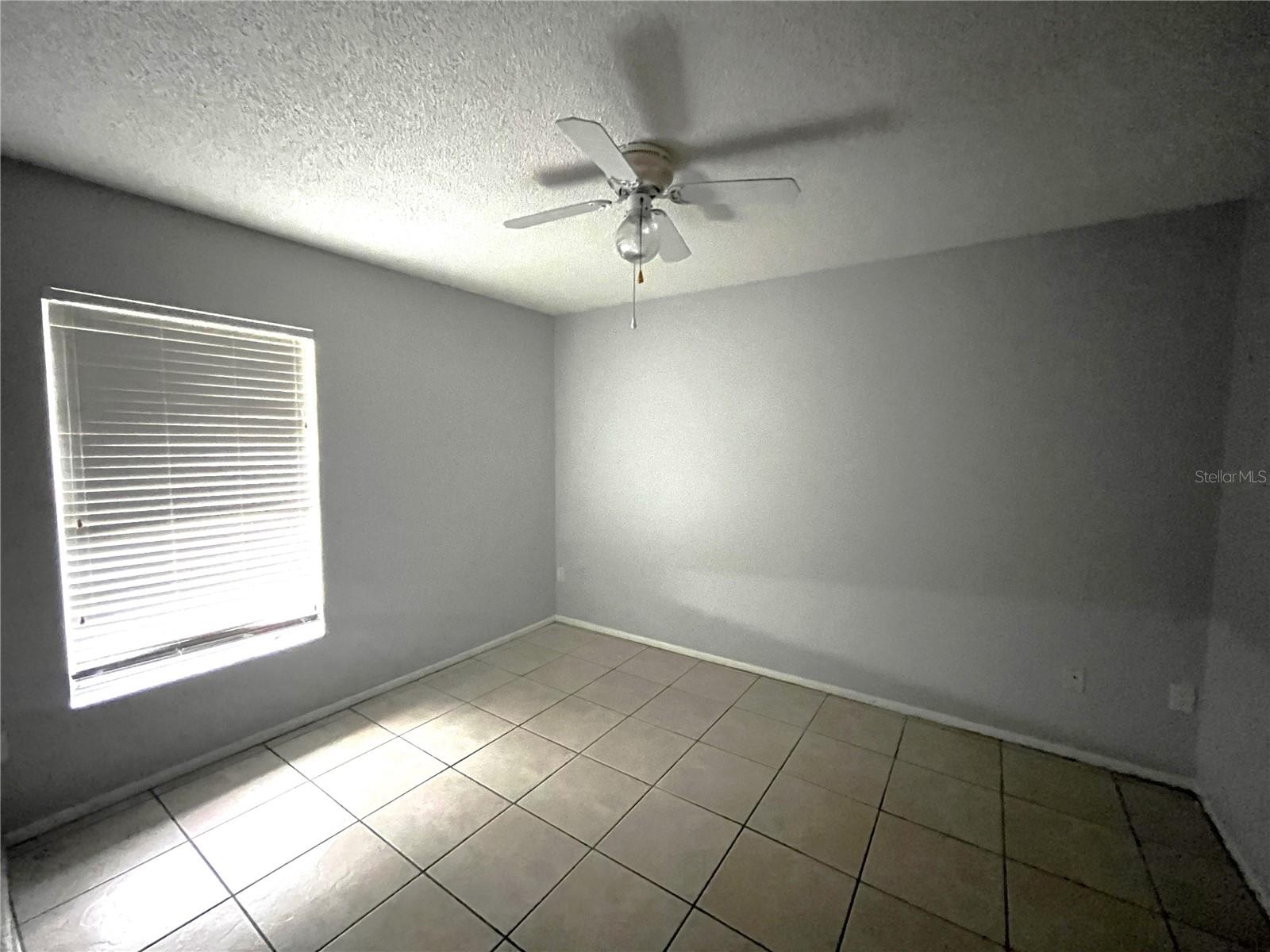 3200 BEA CT