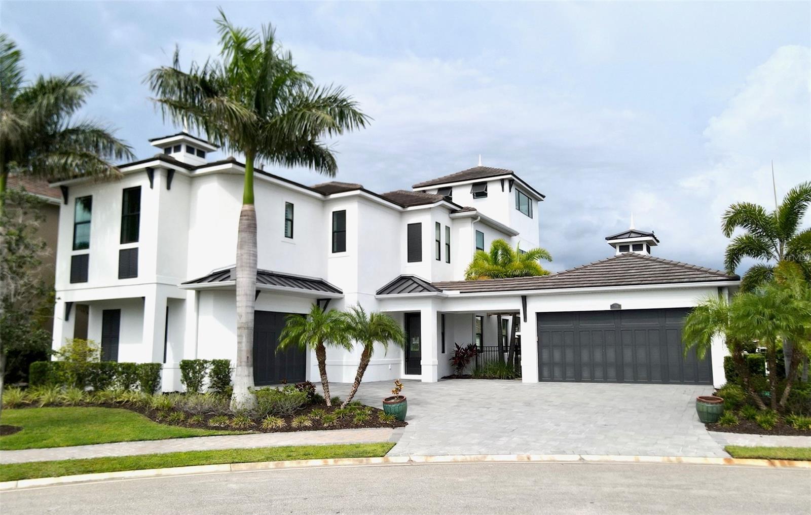 609 REGATTA WAY
