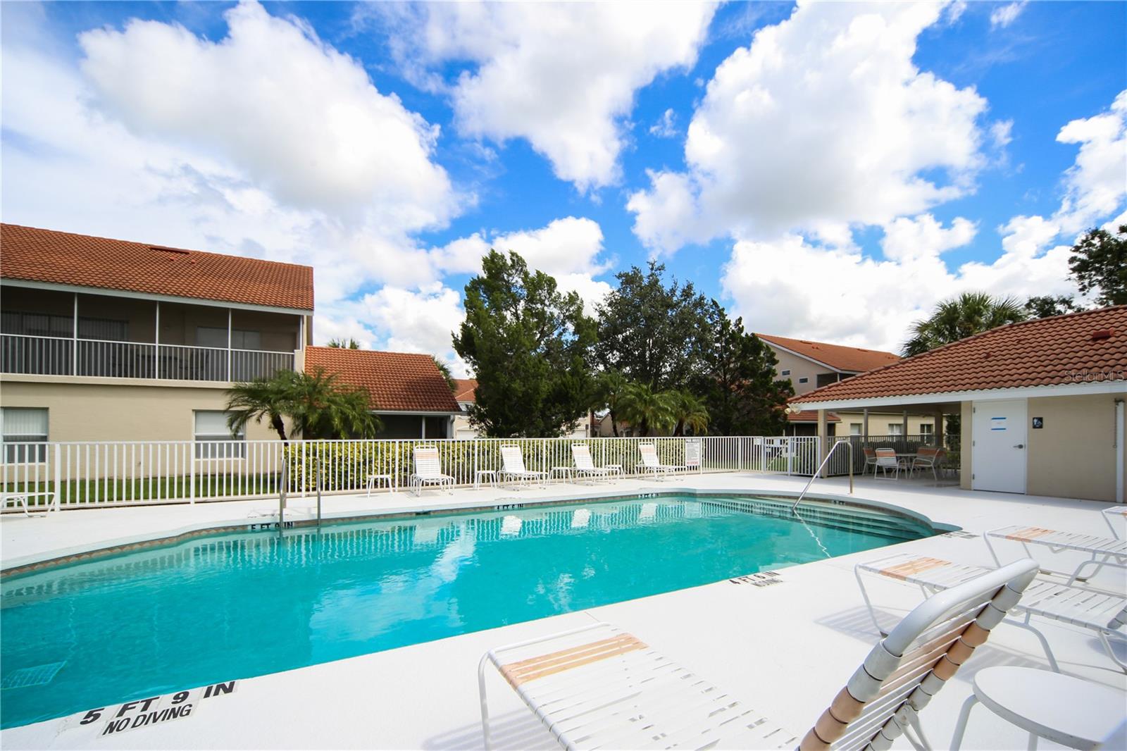 7225 CEDAR HOLLOW CIR #20-201