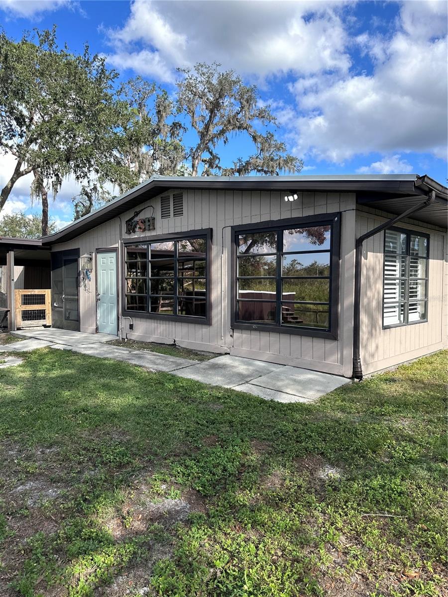 6504 LINCOLN RD