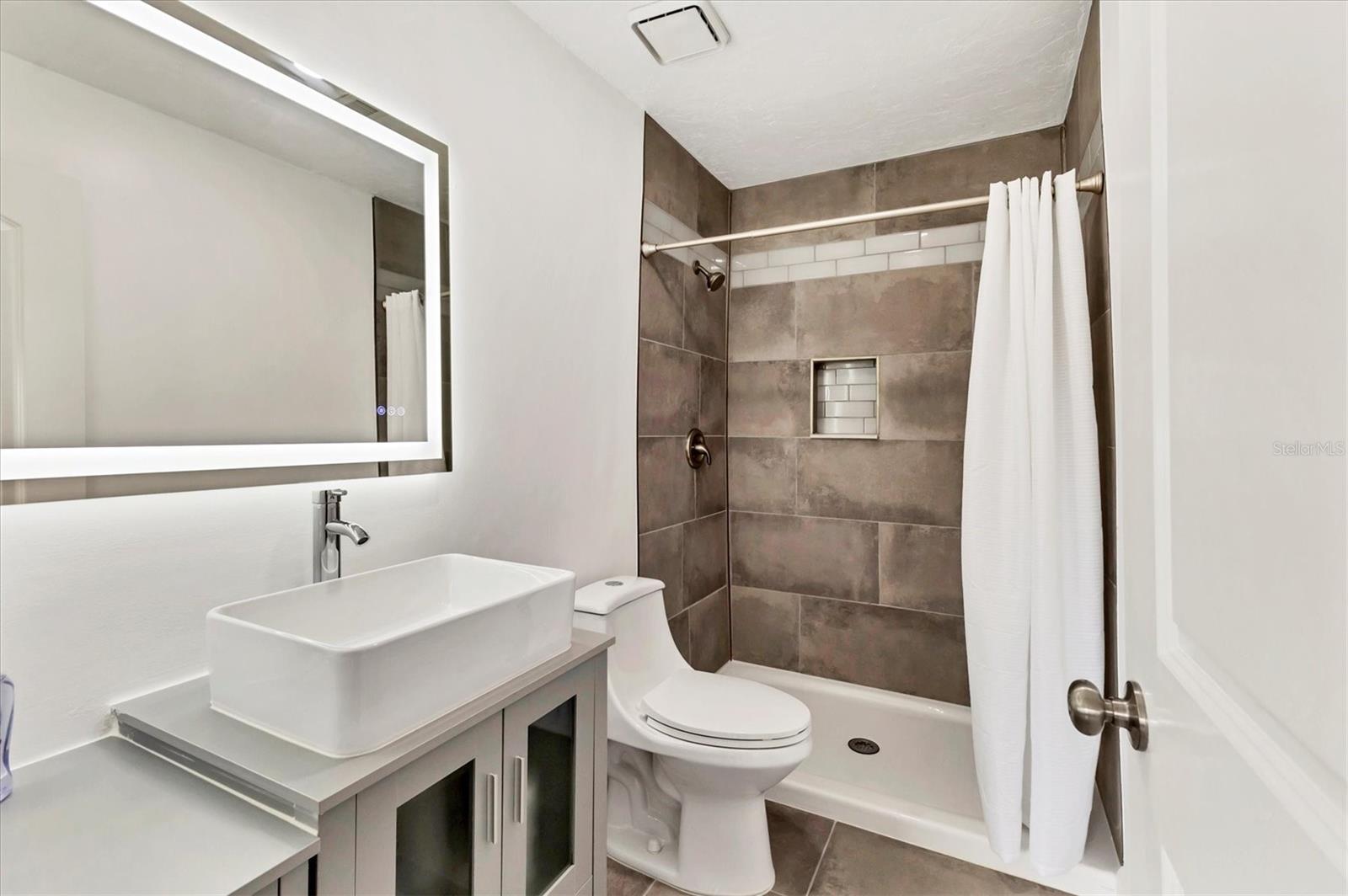 5312 11TH STREET CIR E