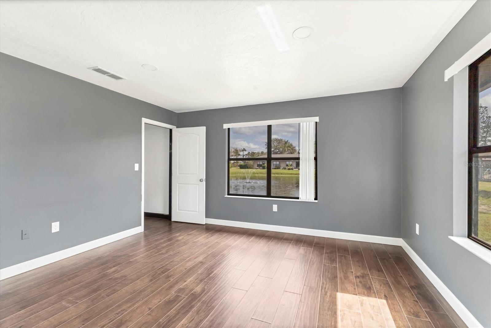 5312 11TH STREET CIR E