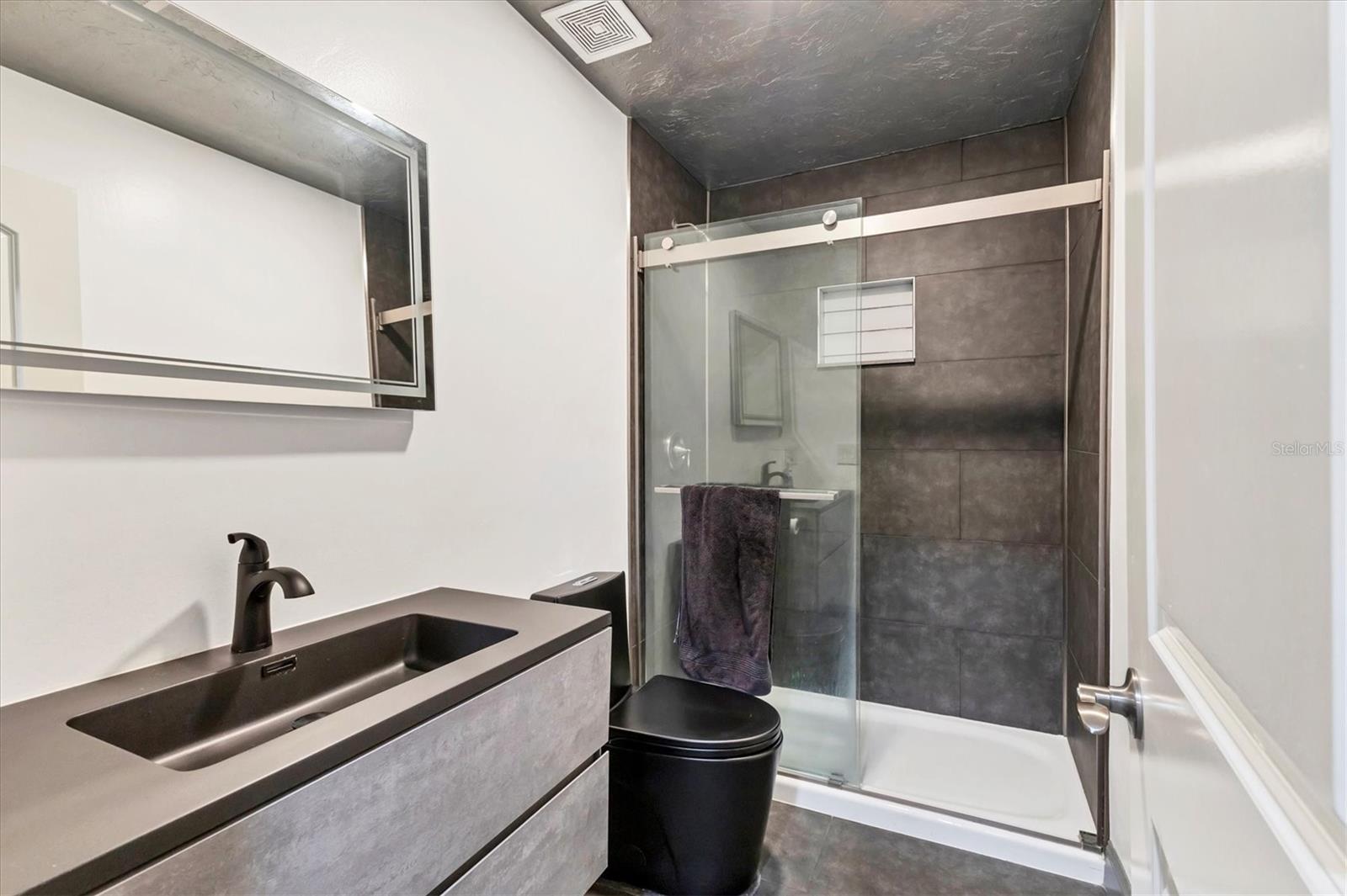 5312 11TH STREET CIR E