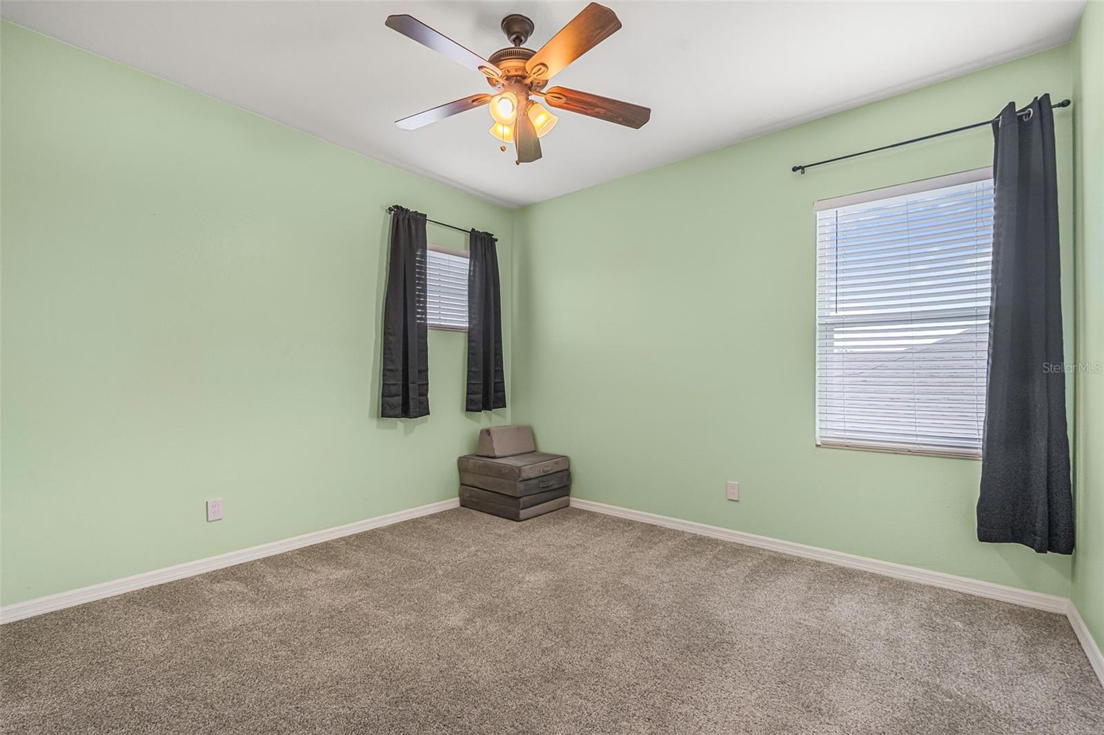2347 123RD PL E