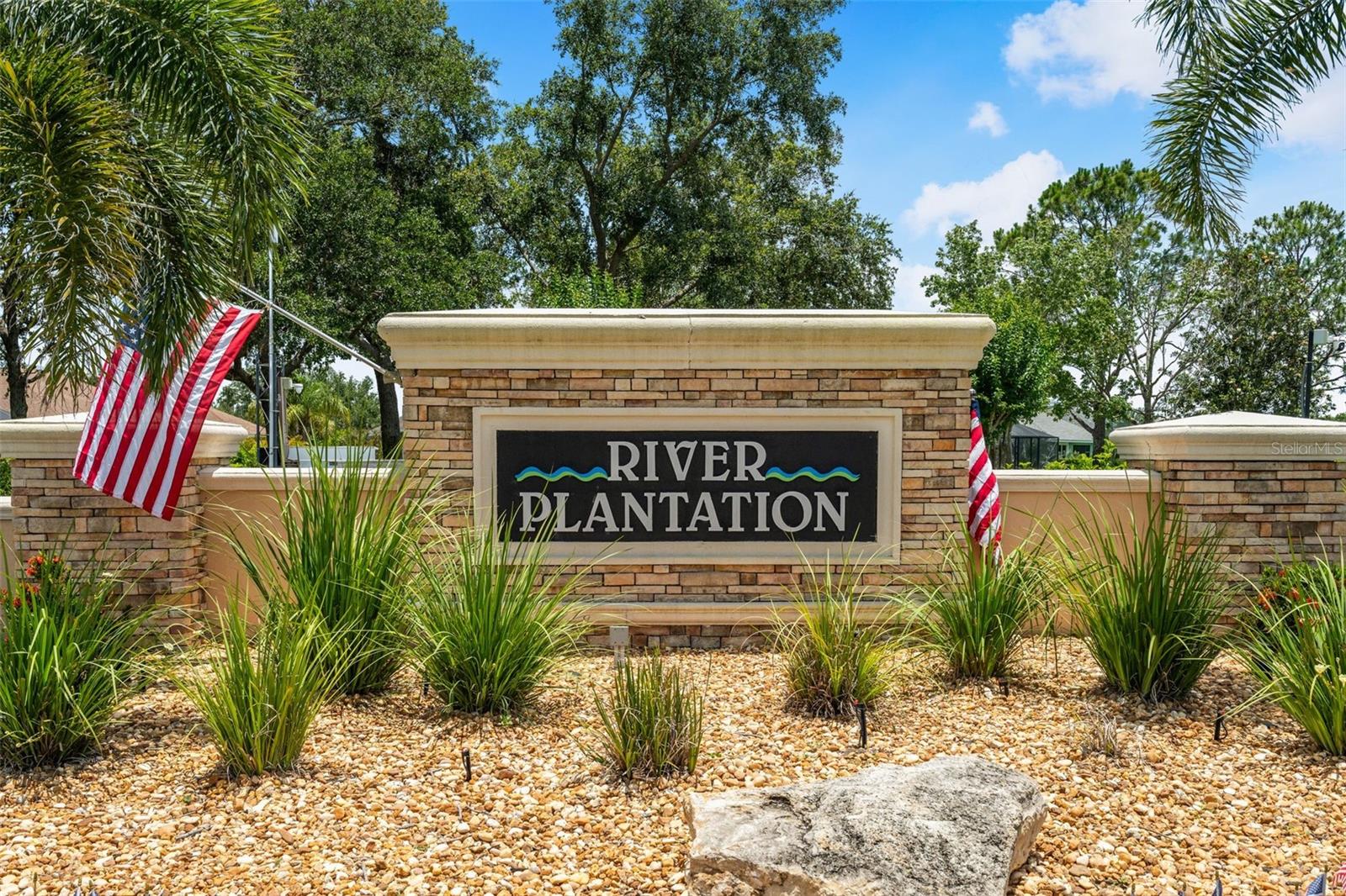 2347 123RD PL E