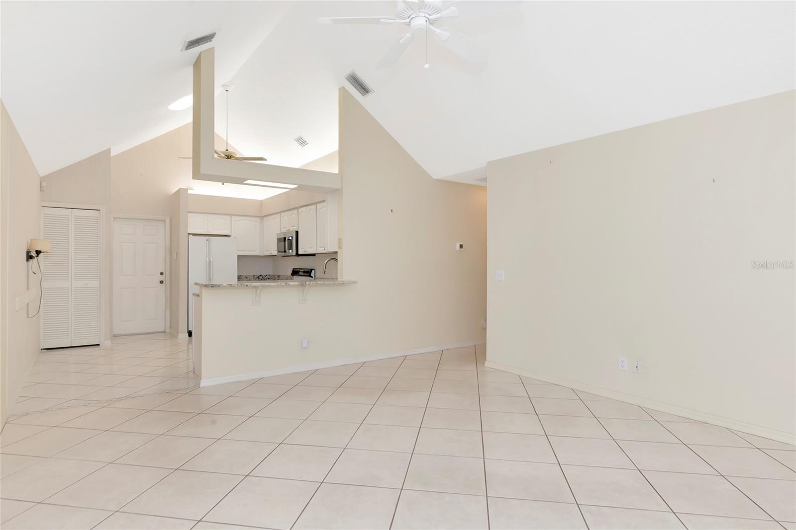 4647 WHIRLAWAY DR #A