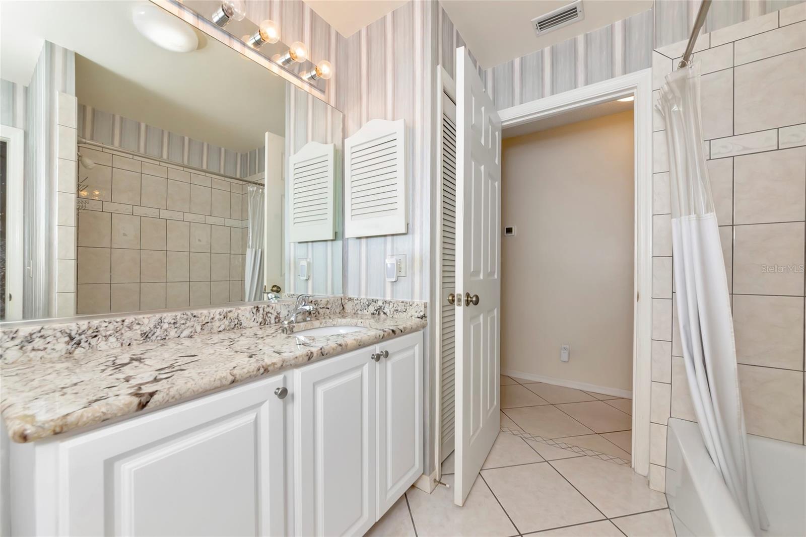 4647 WHIRLAWAY DR #A