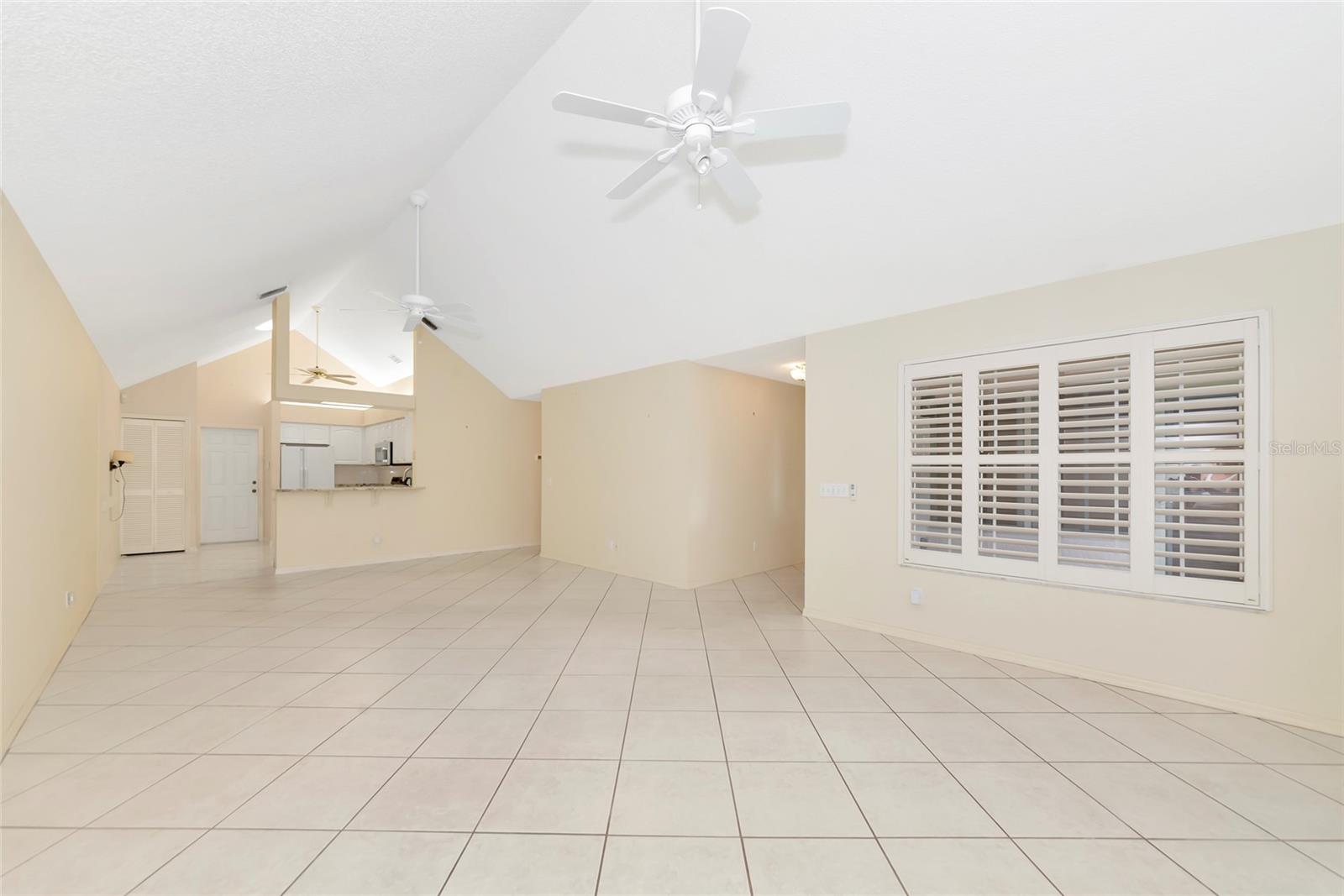 4647 WHIRLAWAY DR #A