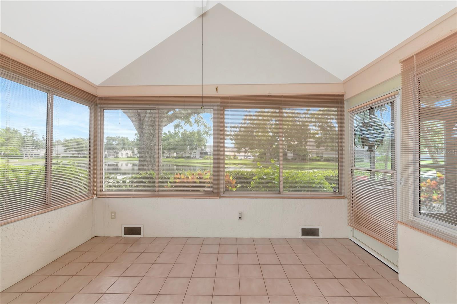 4647 WHIRLAWAY DR #A