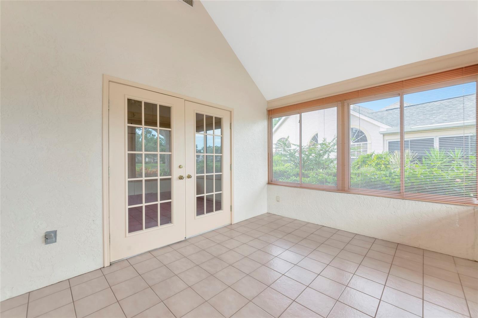 4647 WHIRLAWAY DR #A