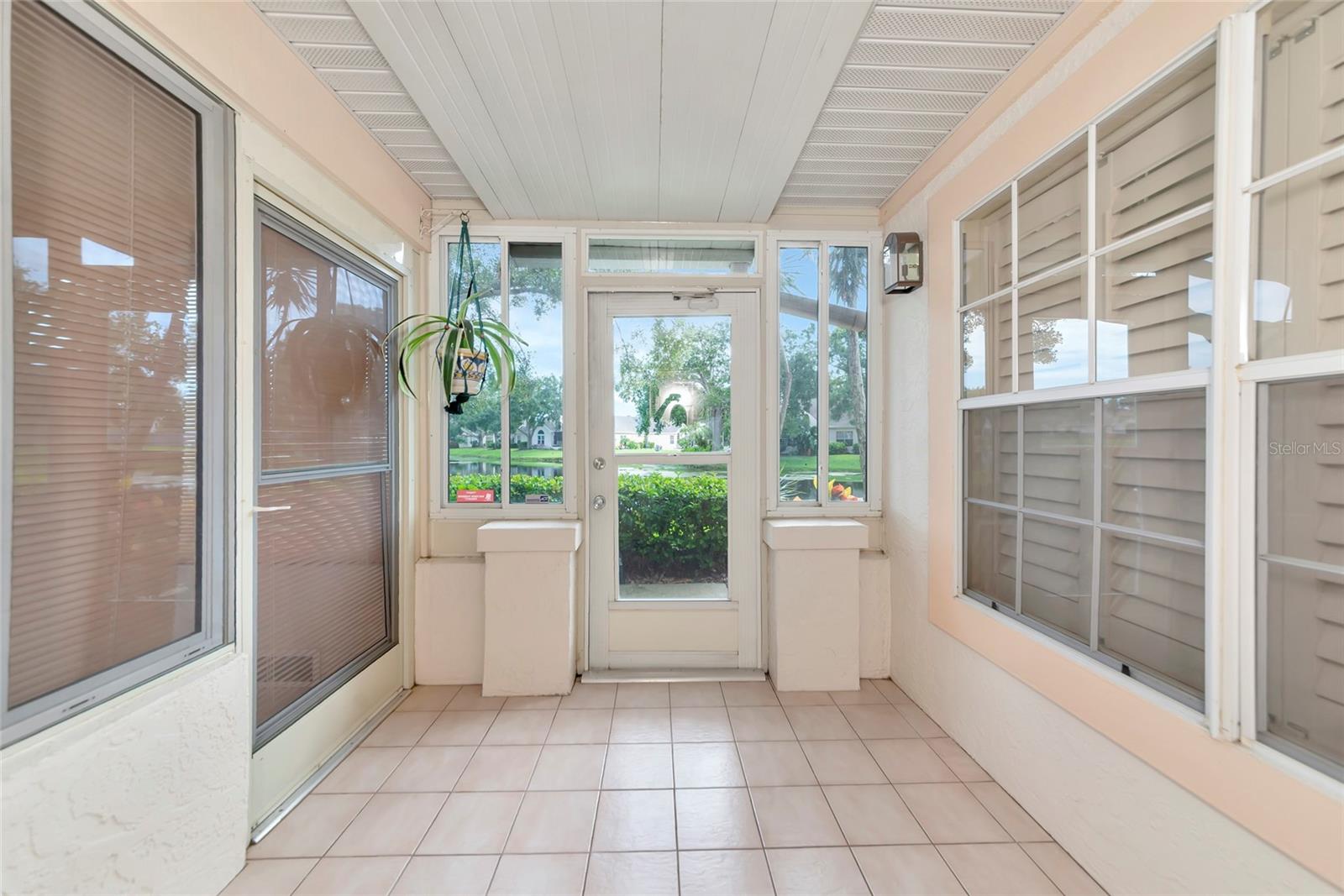 4647 WHIRLAWAY DR #A