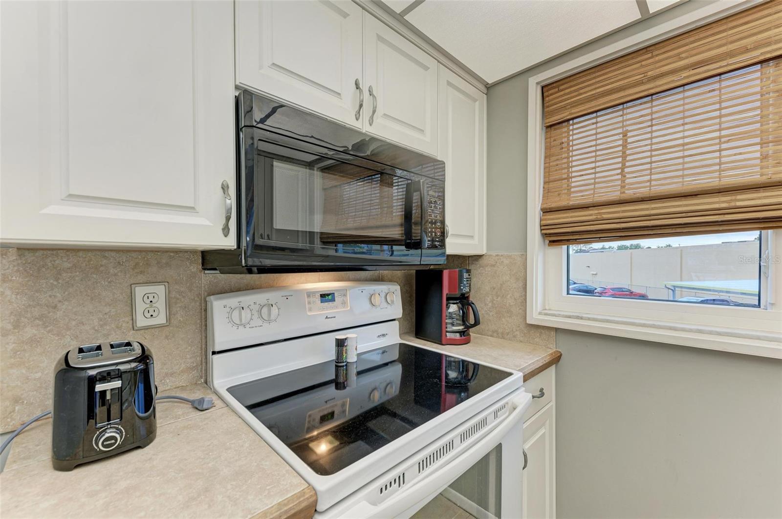 708 TAMIAMI TRL S #201