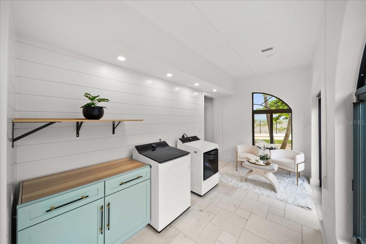 718 GOLDEN BEACH BLVD #1