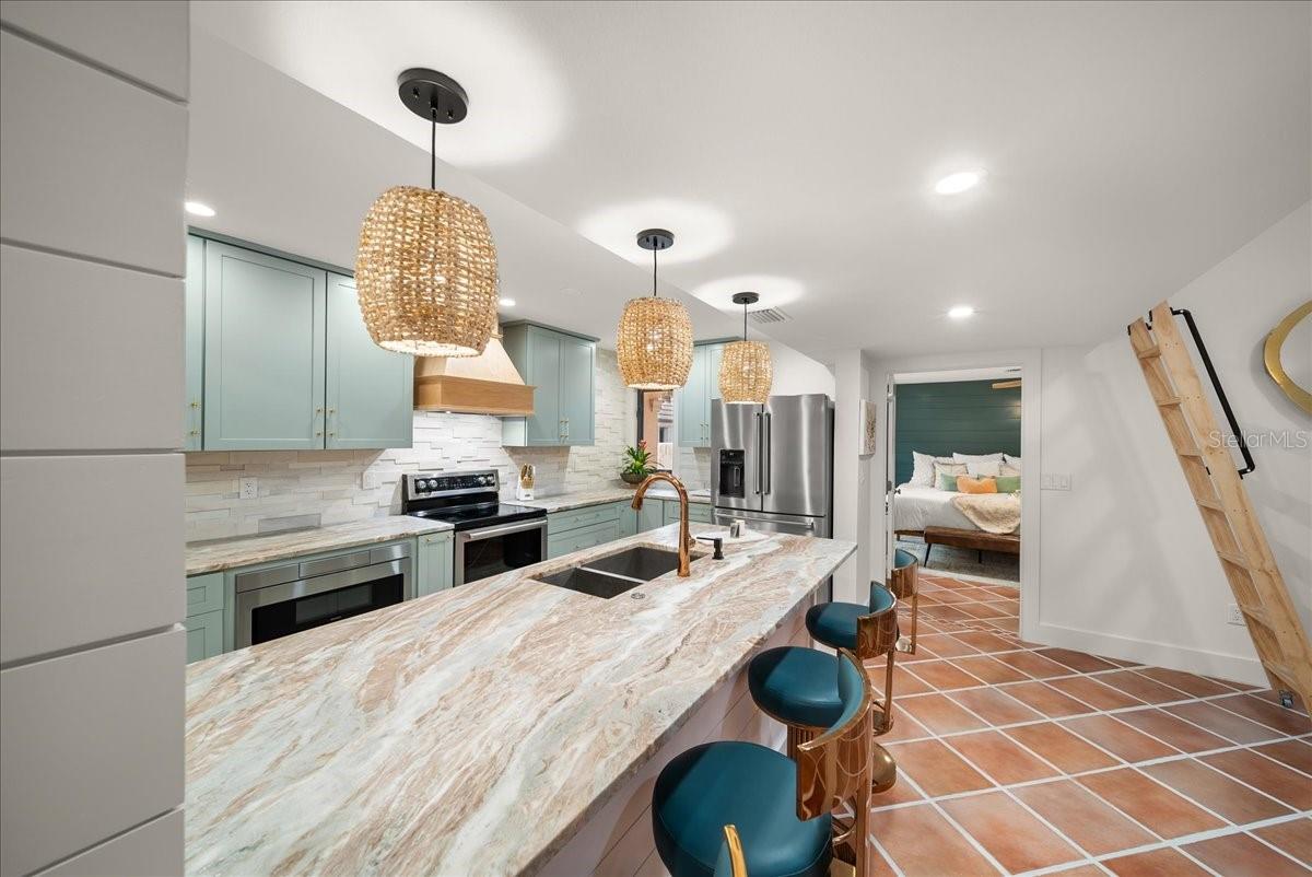 718 GOLDEN BEACH BLVD #1