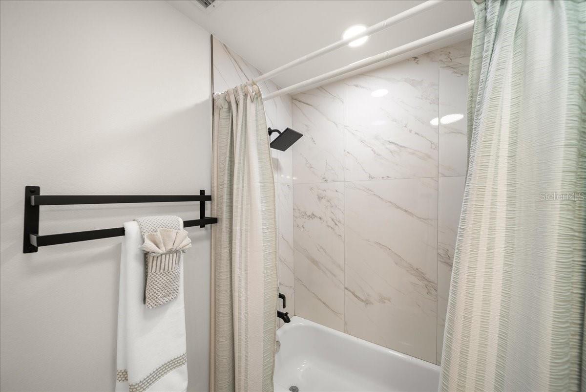 718 GOLDEN BEACH BLVD #1