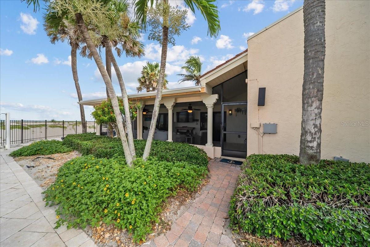 718 GOLDEN BEACH BLVD #1