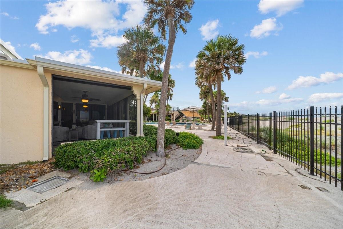 718 GOLDEN BEACH BLVD #1