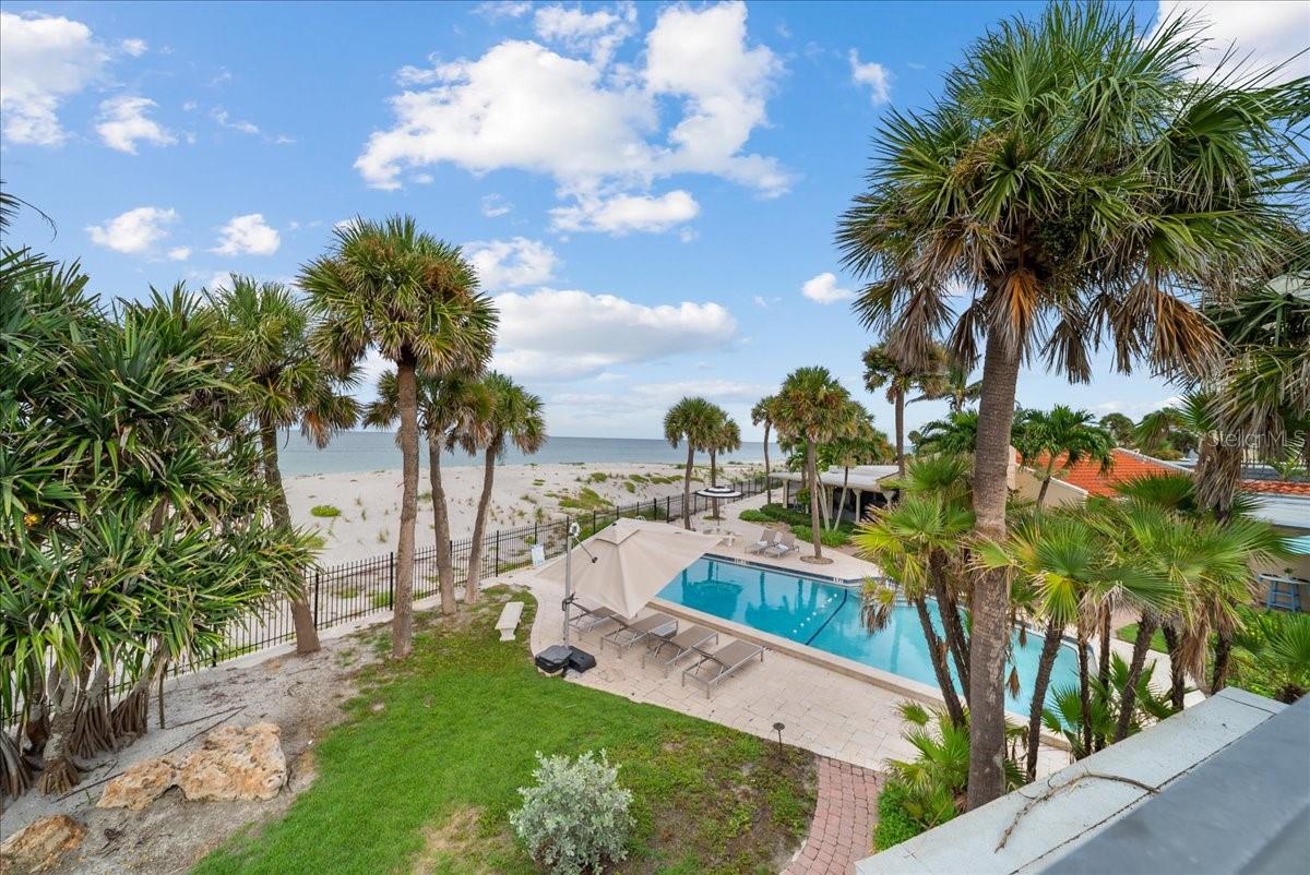 718 GOLDEN BEACH BLVD #1