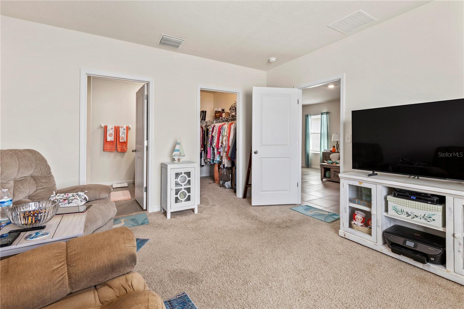 17067 OVAL RUM DR