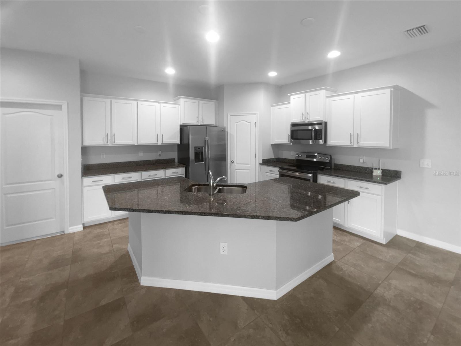 33083 WINDELSTRAW DR