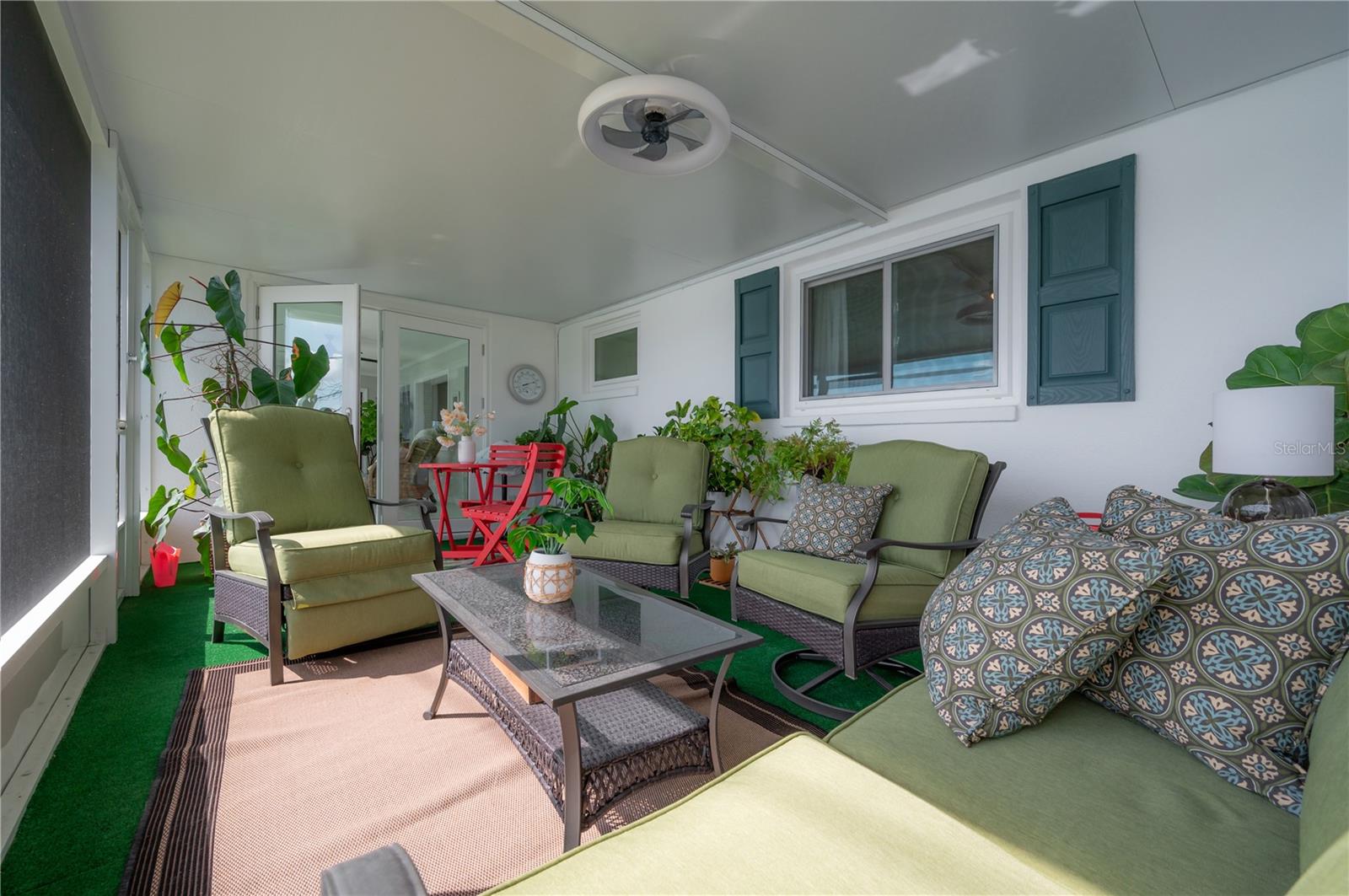 9835 MAINLANDS BLVD W