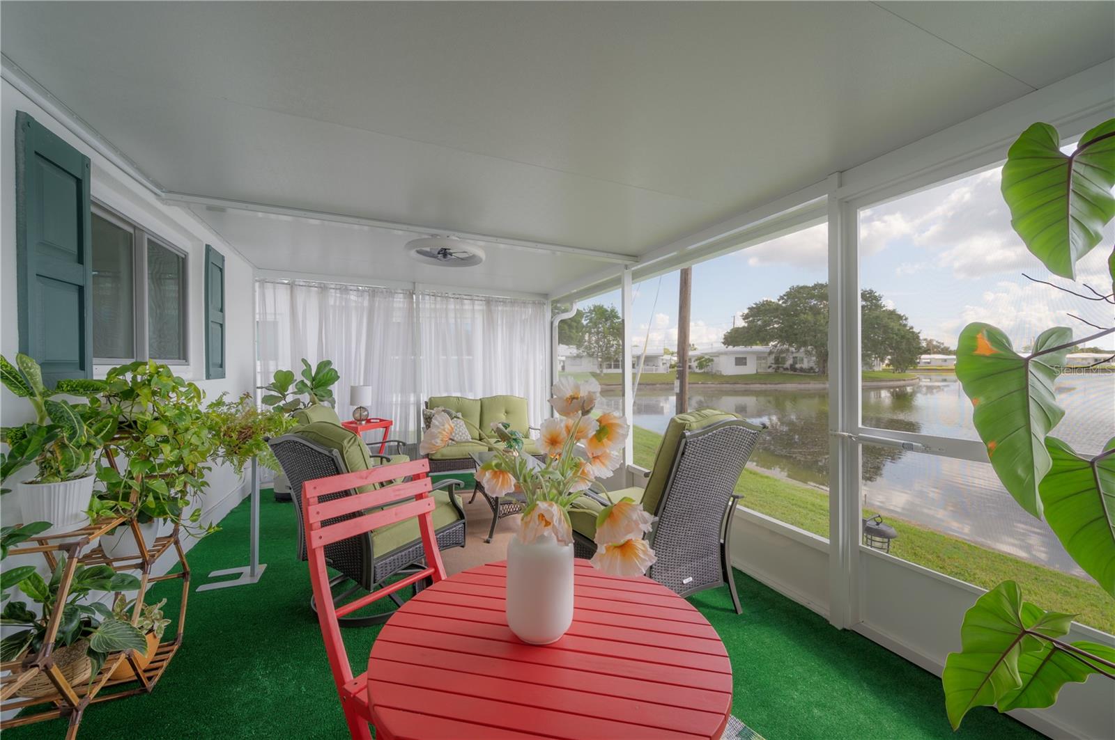 9835 MAINLANDS BLVD W