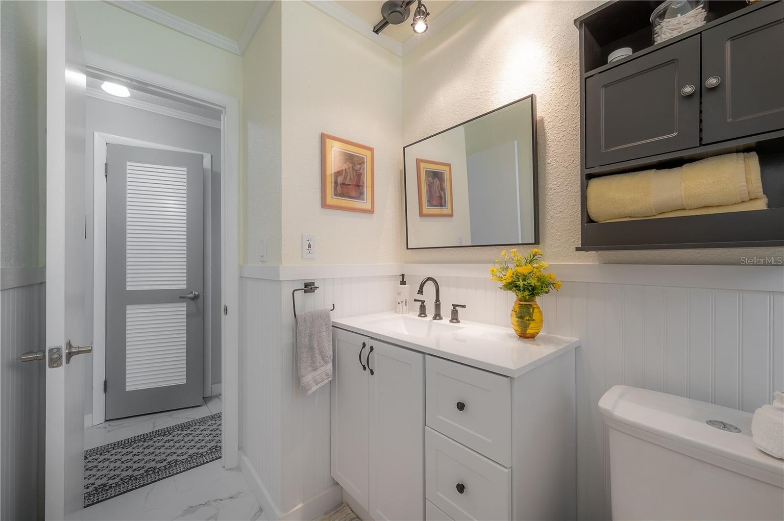 9835 MAINLANDS BLVD W